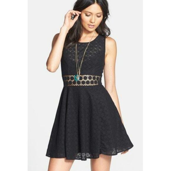 Free People Black Daisy Chain Small Mini Dress - Picture 1 of 3